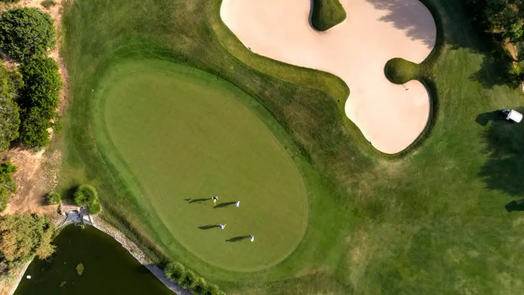 lo-romero-golf-18.webp