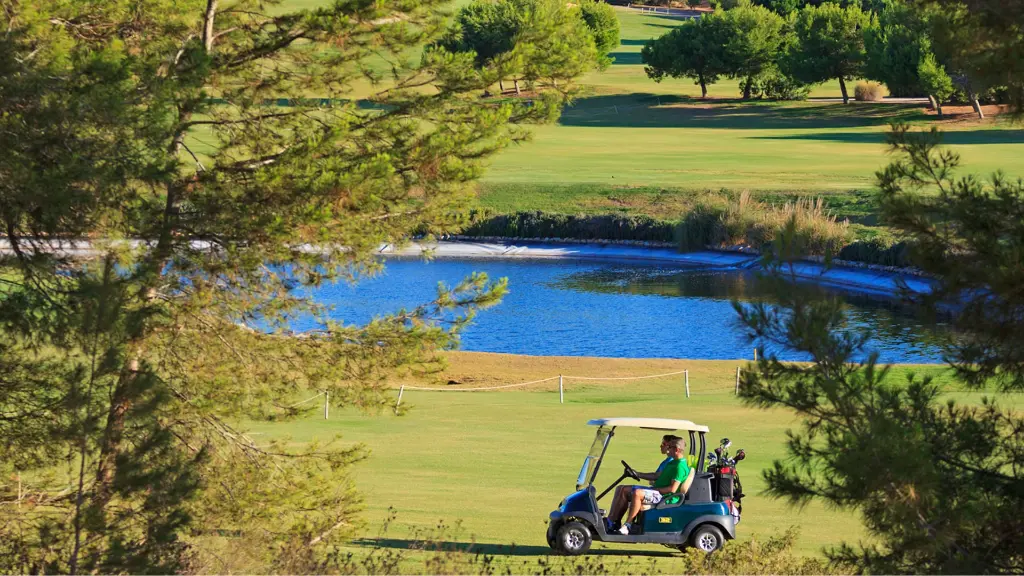 lo-romero-golf-26.webp