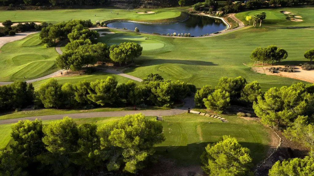 lo-romero-golf-23.webp