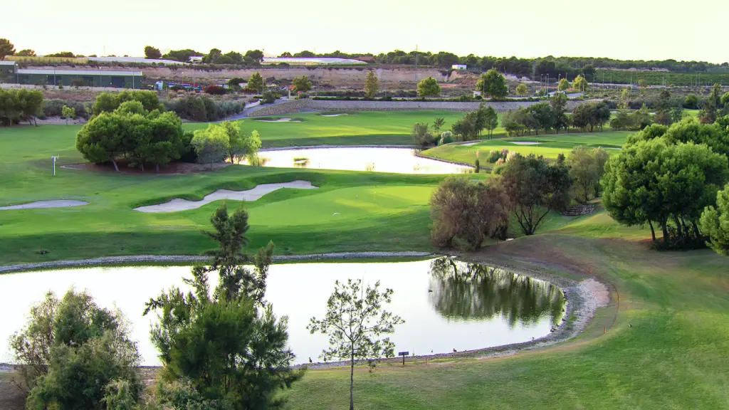 lo-romero-golf-33.webp
