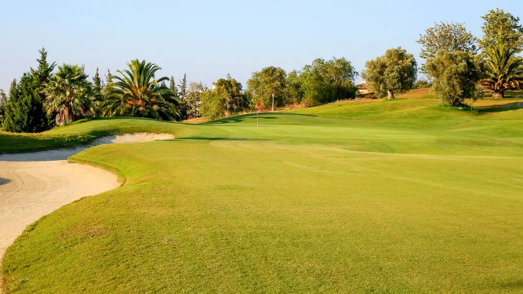 Sjerry-golf-3.webp