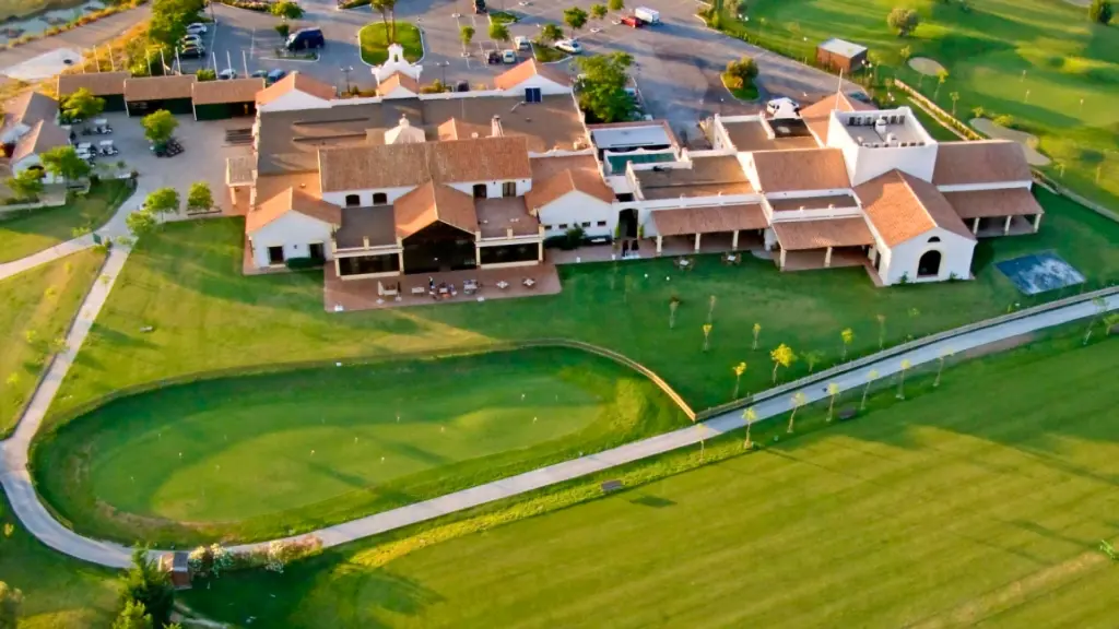 Sjerry-golf-13.webp