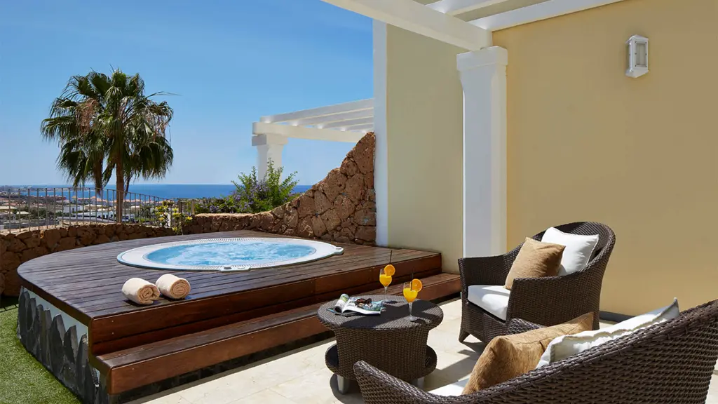 Hotel-suite-villa-maria-7.webp