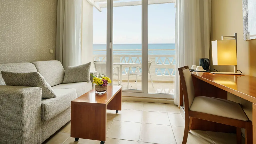 hotel-ilunion-Fuebgirola-29.webp