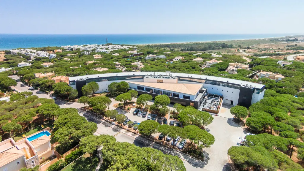 Octant-hotels-pria-verde-1.webp