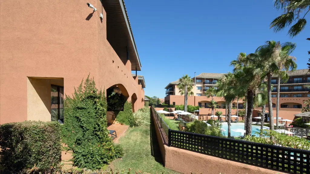 Doubletree hilton islantilla beach 1.webp