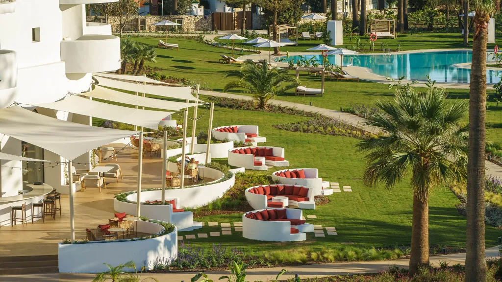 La-Zambra-Resort-51.webp