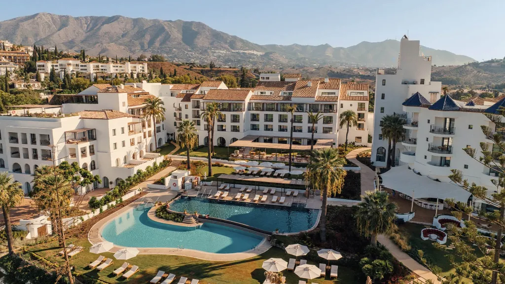 La-Zambra-Resort-14.webp