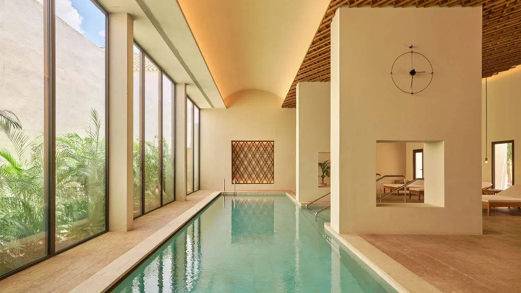 La-Zambra-Resort-40.webp