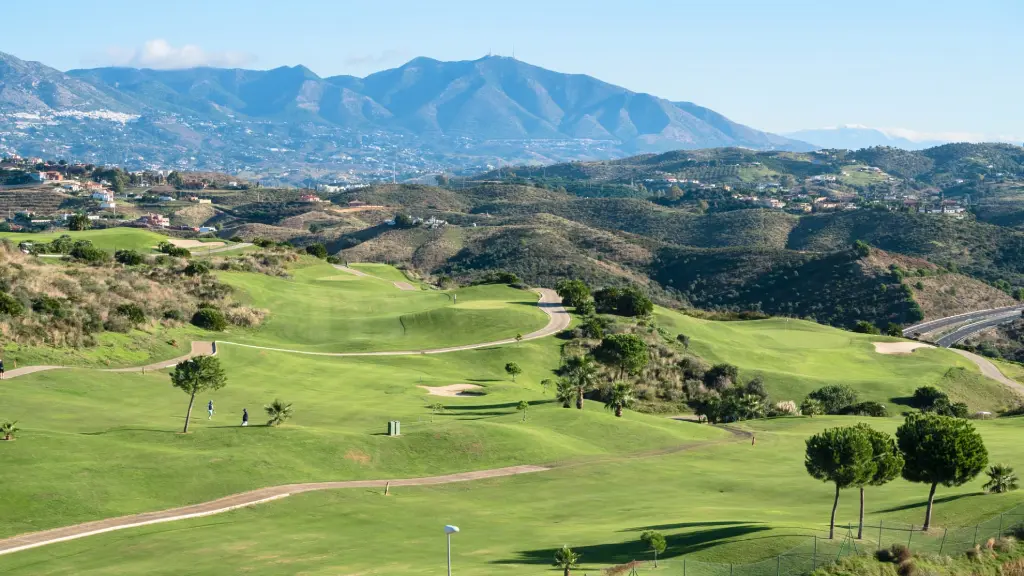calanova-golf-3.webp