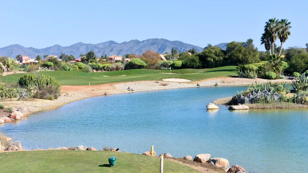 desert-spring-golf-1.webp
